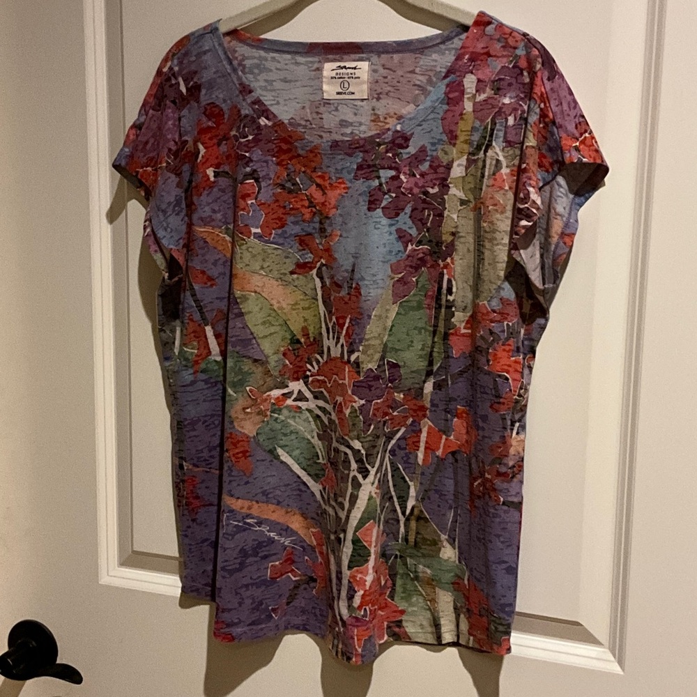 Sherri Reeve Maui Women's Short Sleeve Floral Tee - Purple and Red